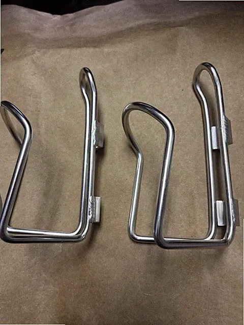 alloy bottle cage Silver NWT 2 In A Set